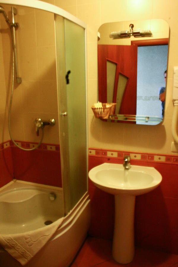 Don Kihot Hotel Novovolyns'k Rom bilde